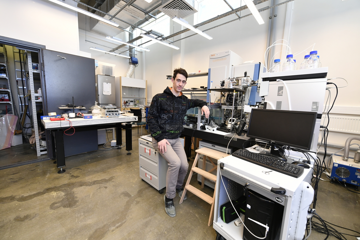 Skoltech and MIPT researcher Yury Kostyukevich, one of the creators of the new device. Photo: Skoltech.